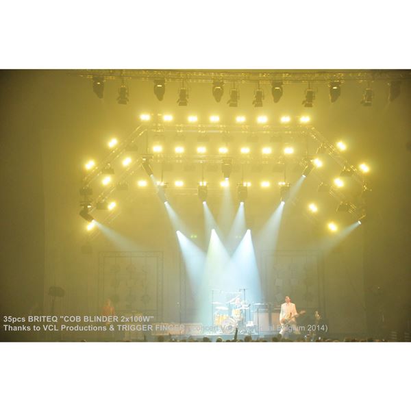 Briteq Cob Blinder 2x100W 08